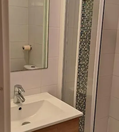 Le Cap D'agde, Beija Flor, Tres Proche Village Naturiste, 2 Mn A Pied, Un Coin De Detente Dans La Pinede, Wifi Gratuit *