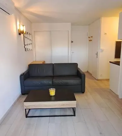 Le Cap D'agde, Beija Flor, Tres Proche Village Naturiste, 2 Mn A Pied, Un Coin De Detente Dans La Pinede, Wifi Gratuit アパート