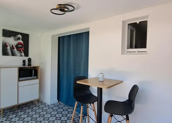 Le Cap D'agde, Beija Flor, Très Proche Village Naturiste, 2 Mn à Pied, Un Coin De Détente Dans La Pinède Appartamento Agde